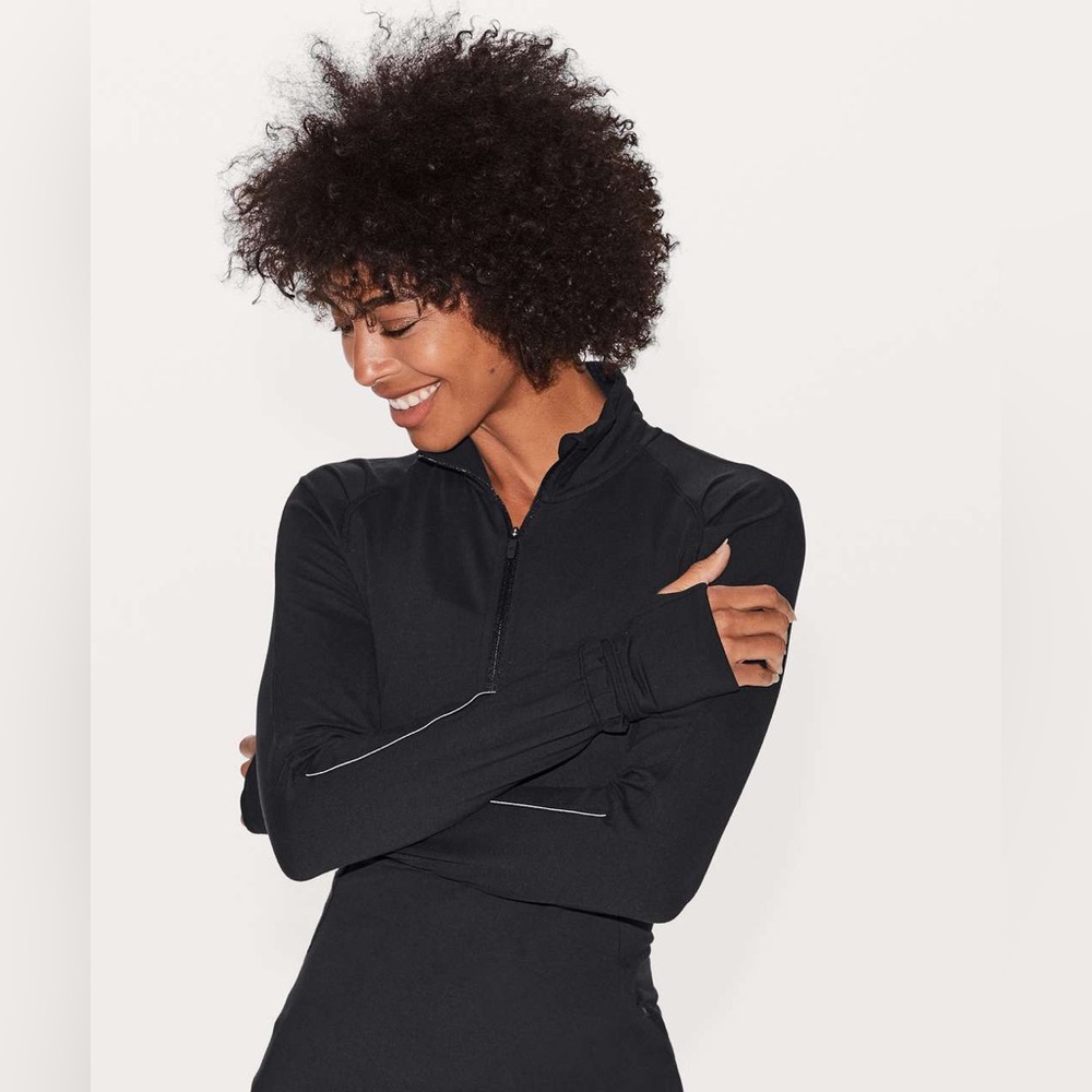 Lululemon Extra Mile 1/2 Zip
Black